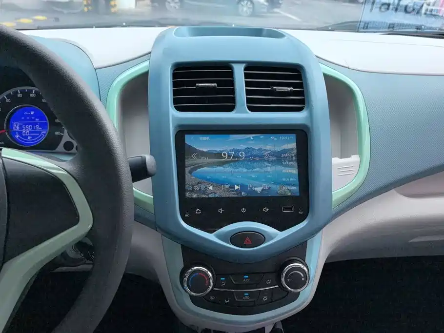 Changan Benben E-Star — миниатюра 13
