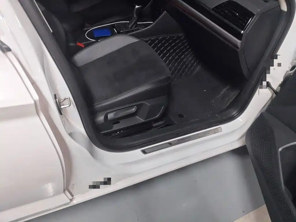 Volkswagen Sagitar — миниатюра 18