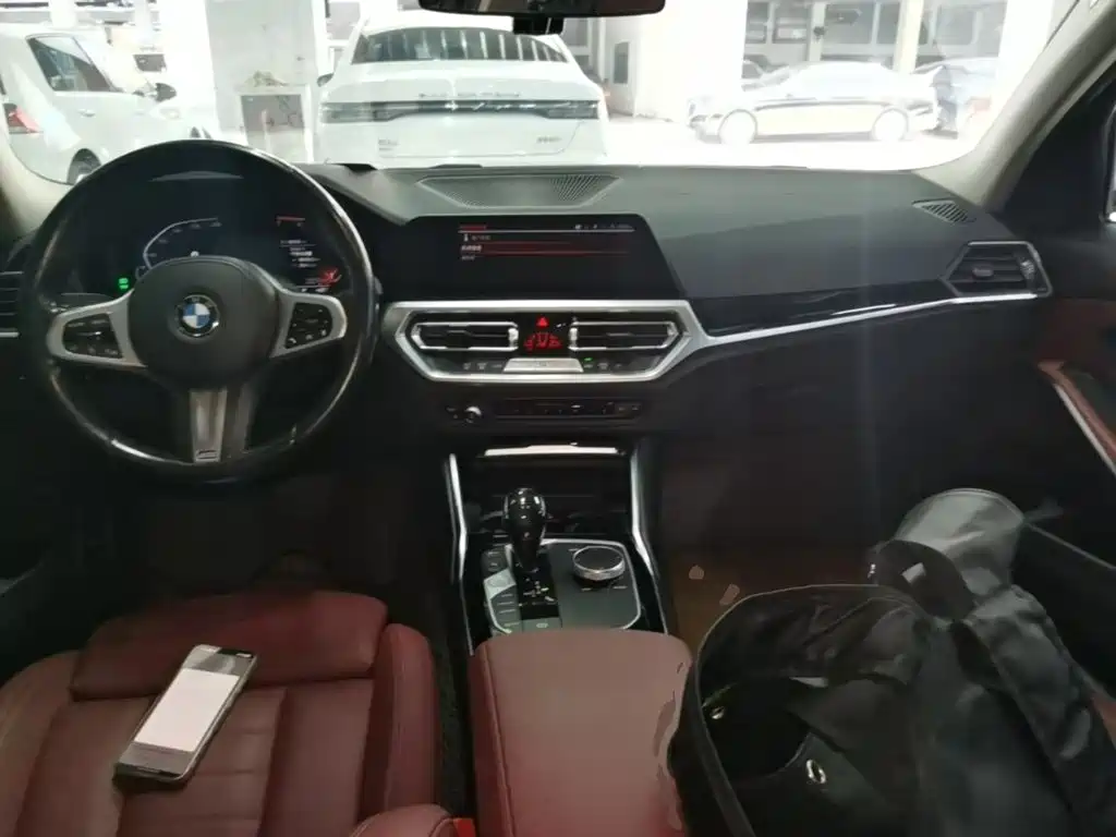 BMW 3 Series — миниатюра 10