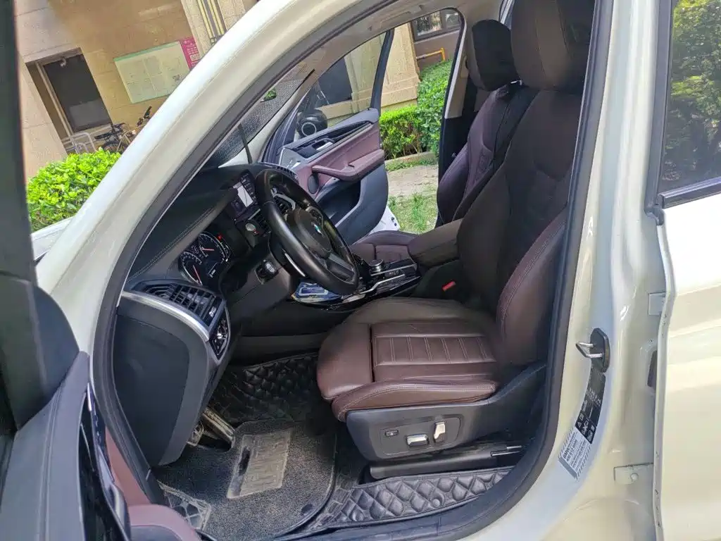 BMW X3 — миниатюра 8