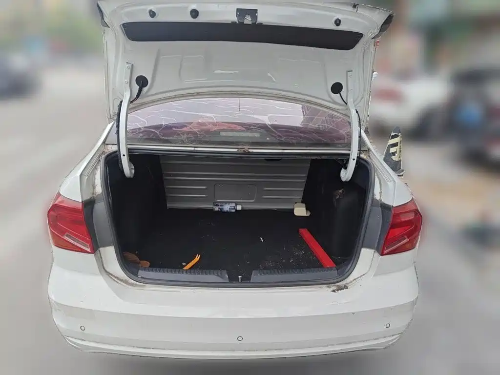 Volkswagen Jetta — миниатюра 15