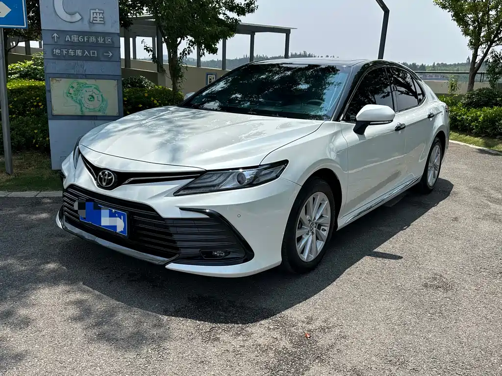 Toyota Camry 2024