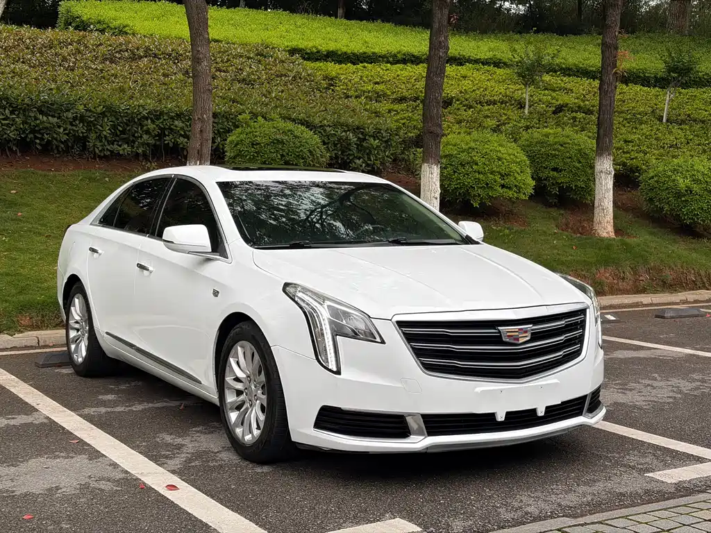 Cadillac XTS — миниатюра 3