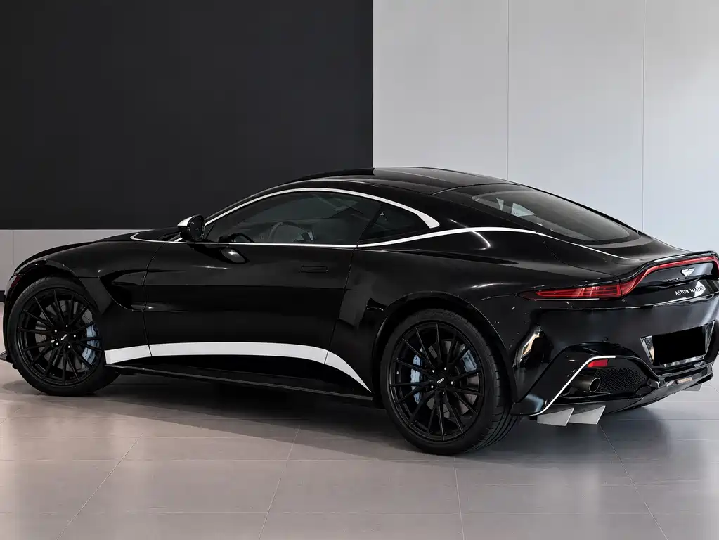 Aston Martin V8 Vantage — миниатюра 8