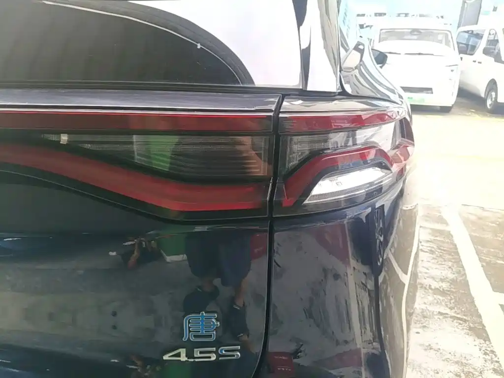 BYD Tang New Energy — миниатюра 8