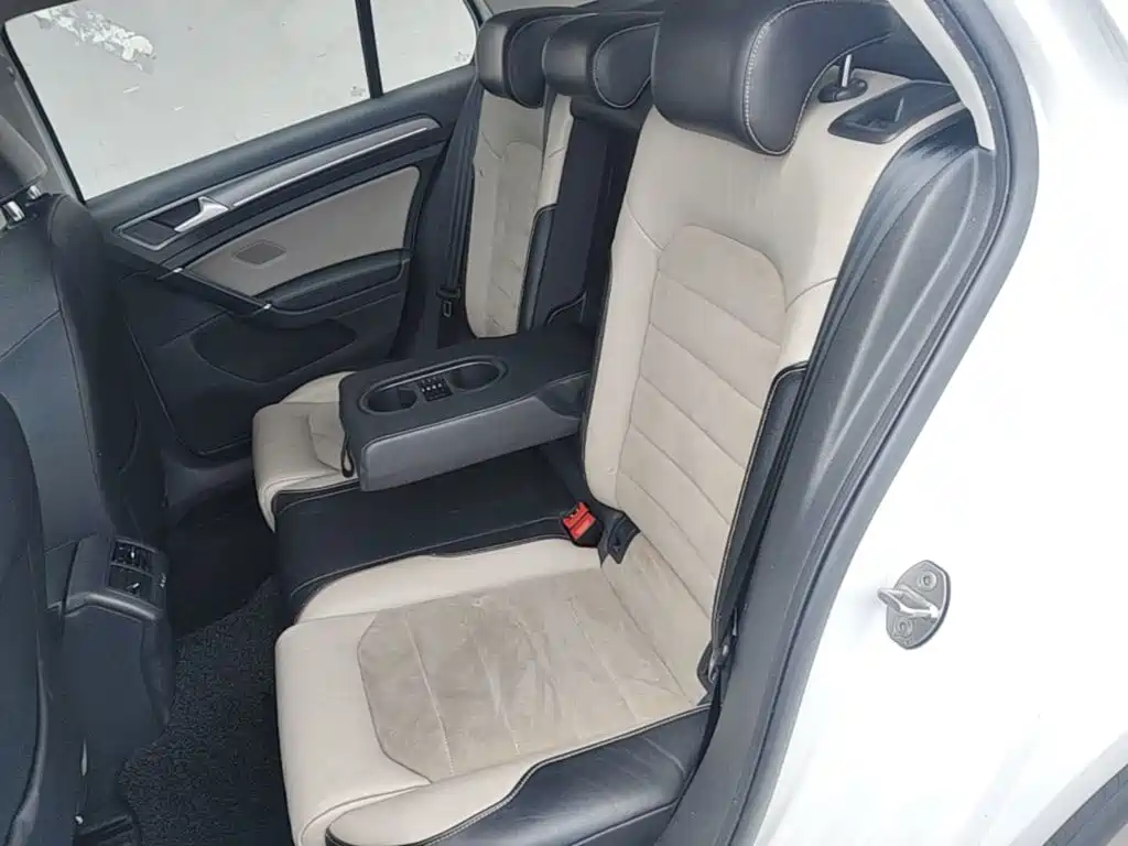 Volkswagen Golf — миниатюра 17