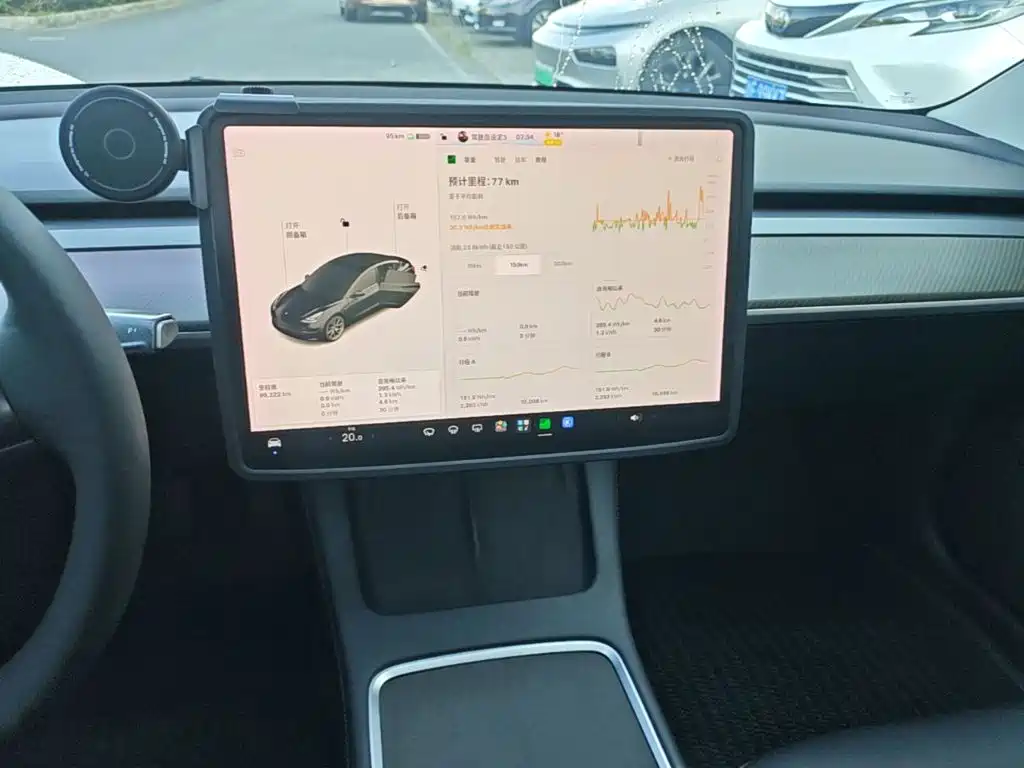 Tesla Model 3 — миниатюра 13