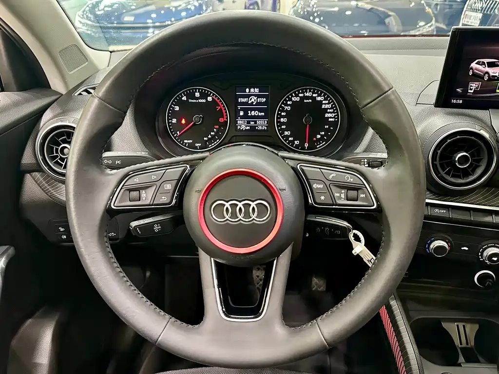 Audi Q2L — миниатюра 13