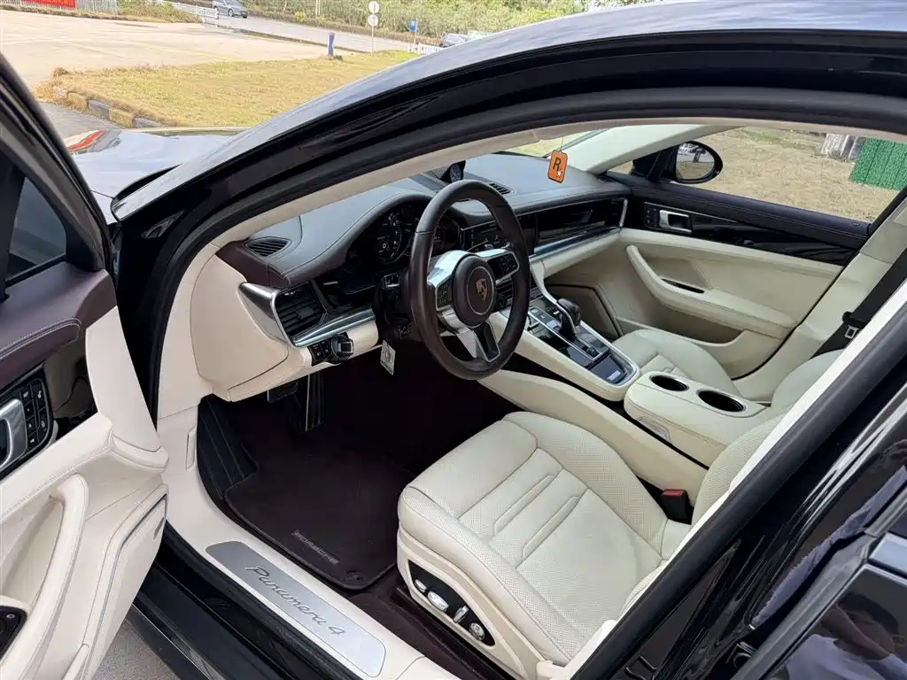 PORSCHE PANAMERA NEW ENERGY