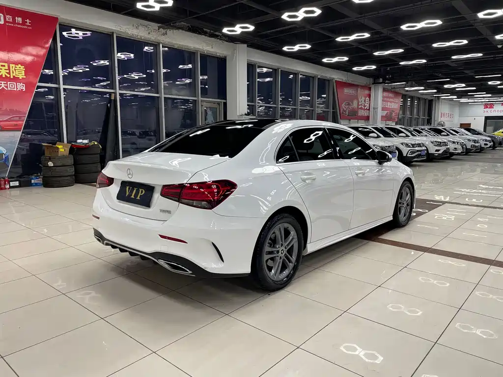 MERCEDES-BENZ A CLASS