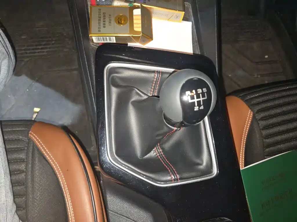 MG MG5 — миниатюра 10