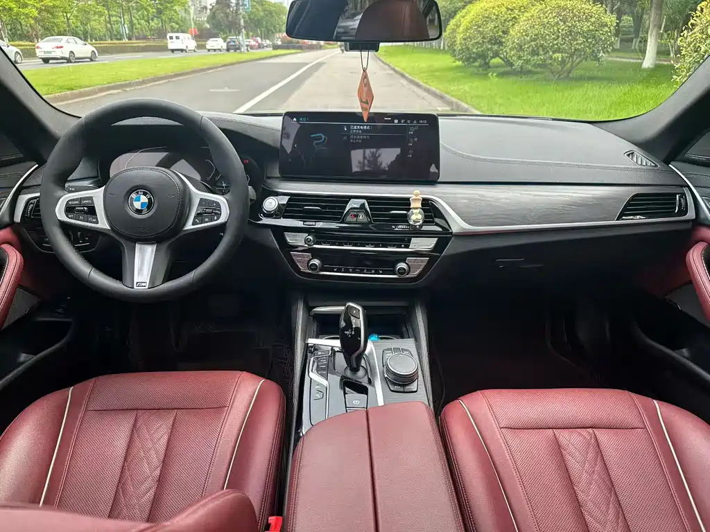 BMW 5 Series 5 2021 535Le M Sport