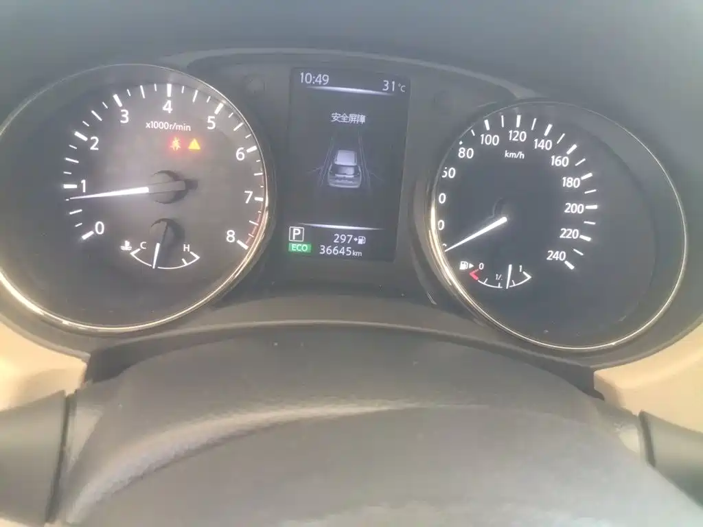 Nissan X-Trail — миниатюра 8
