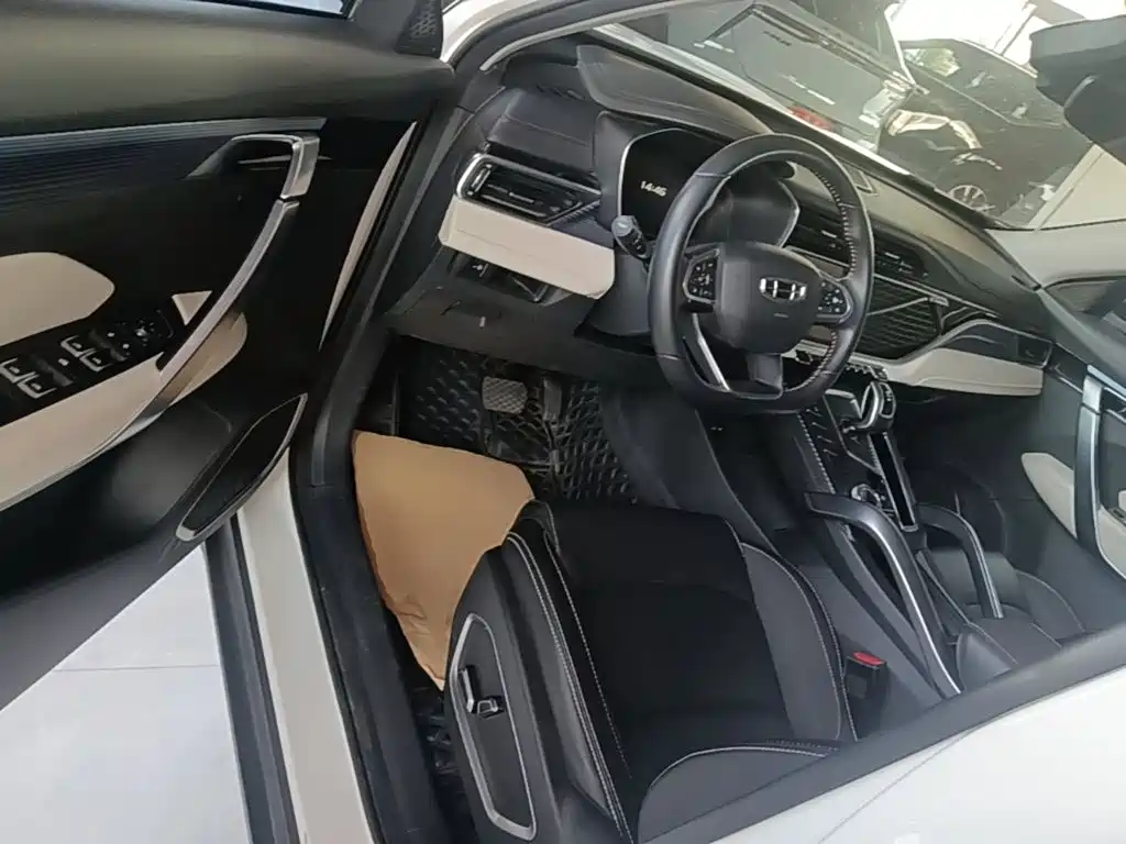 Geely Boyue — миниатюра 16
