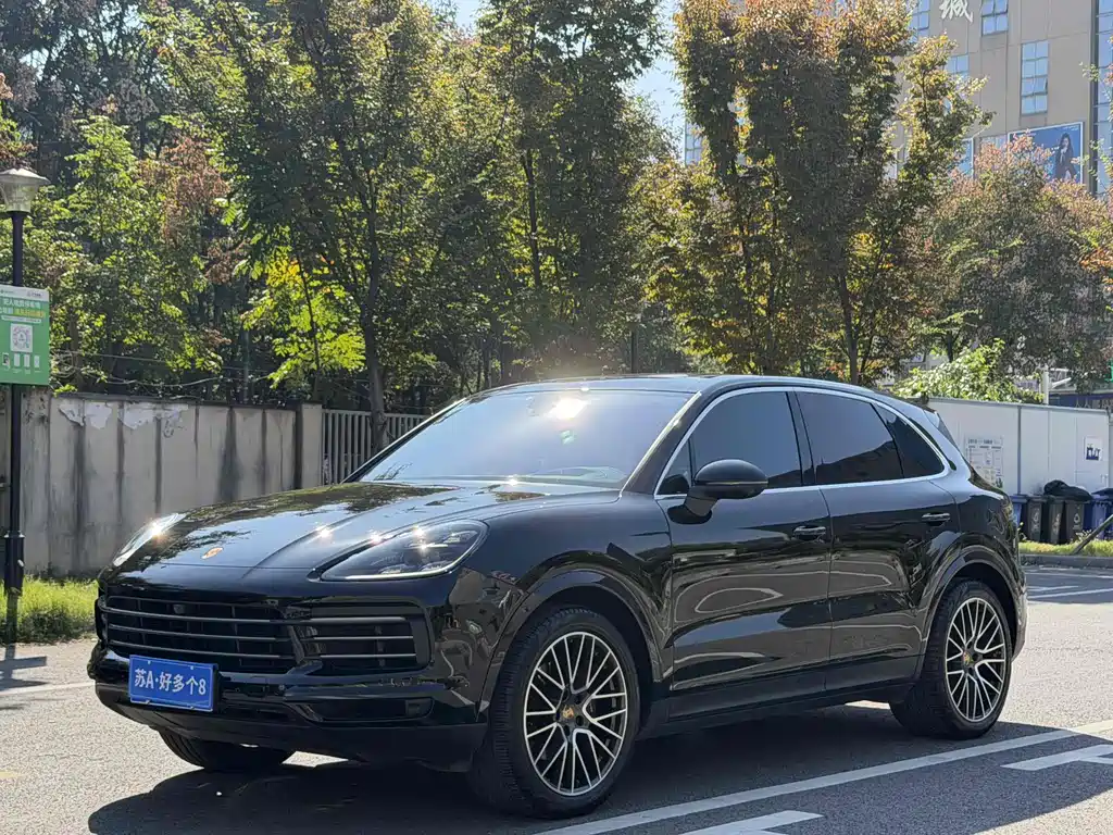 Porsche Cayenne 2021