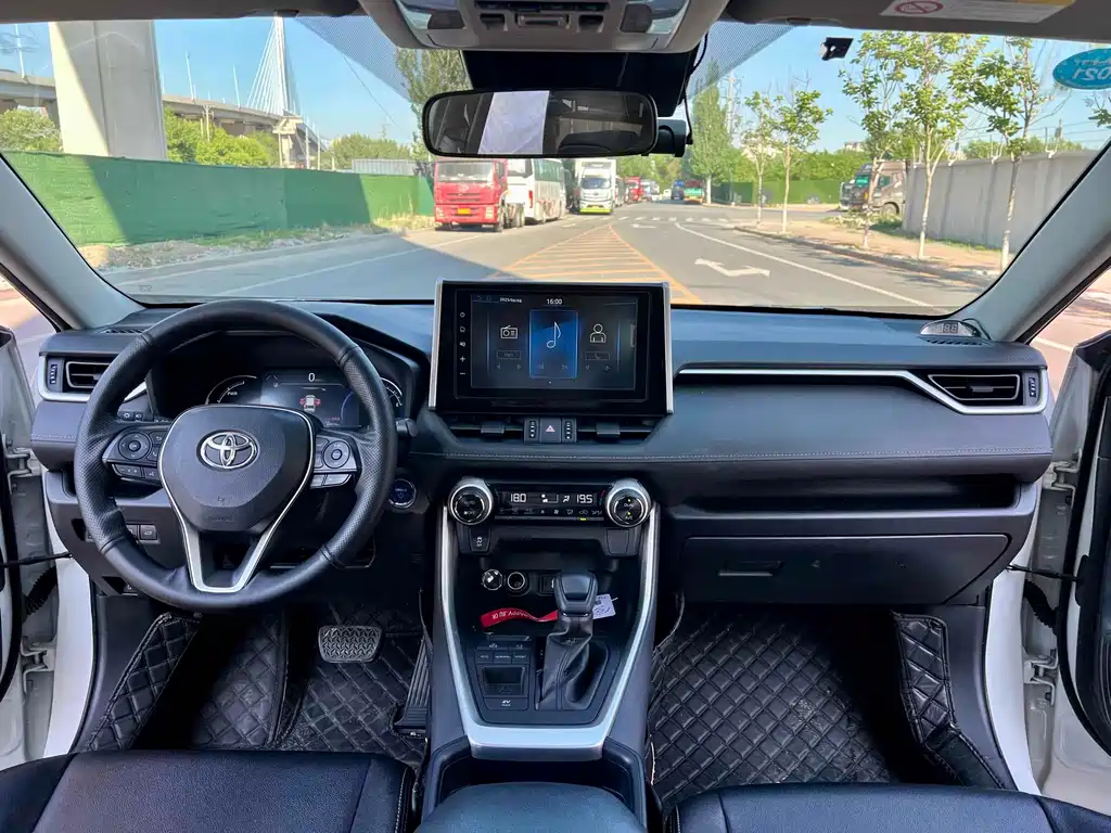 TOYOTA RAV4 RONGFANG