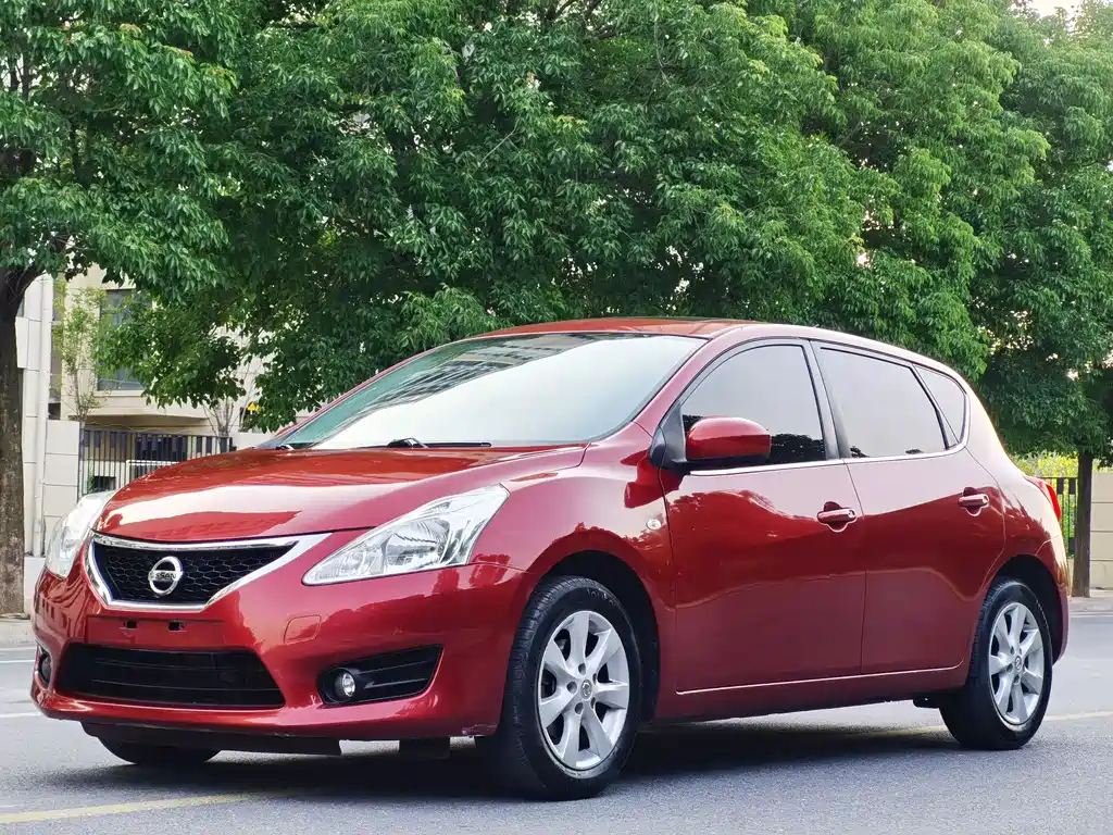 Купить Nissan Tiida