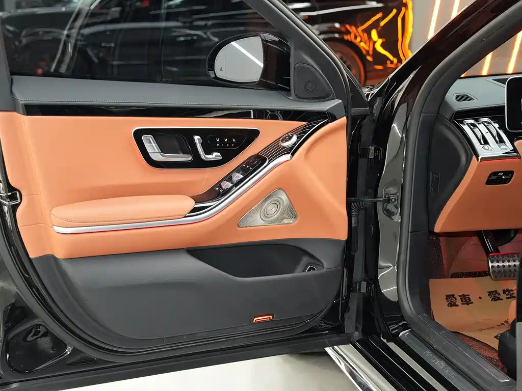Mercedes-Benz S-Class — миниатюра 11