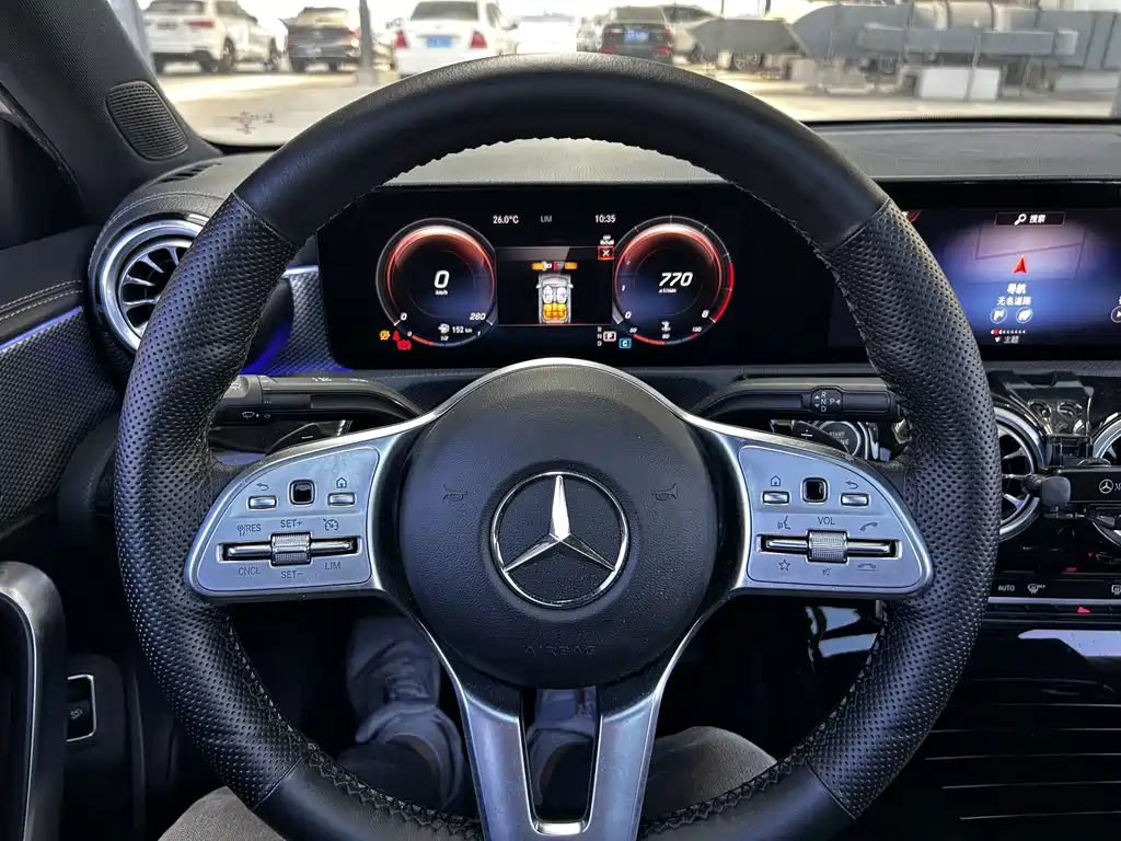 Mercedes-Benz A-Class — миниатюра 11