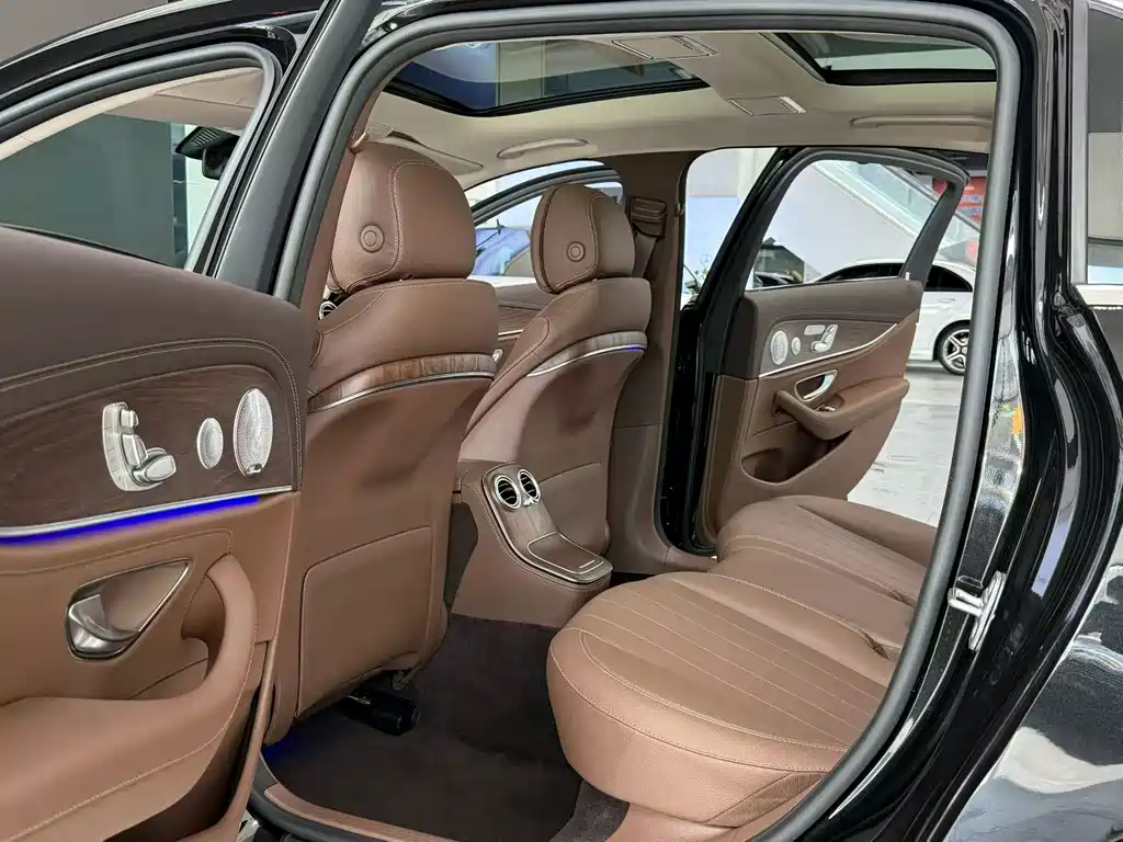 Mercedes-Benz E-Class E 2021 E 300 L Luxury