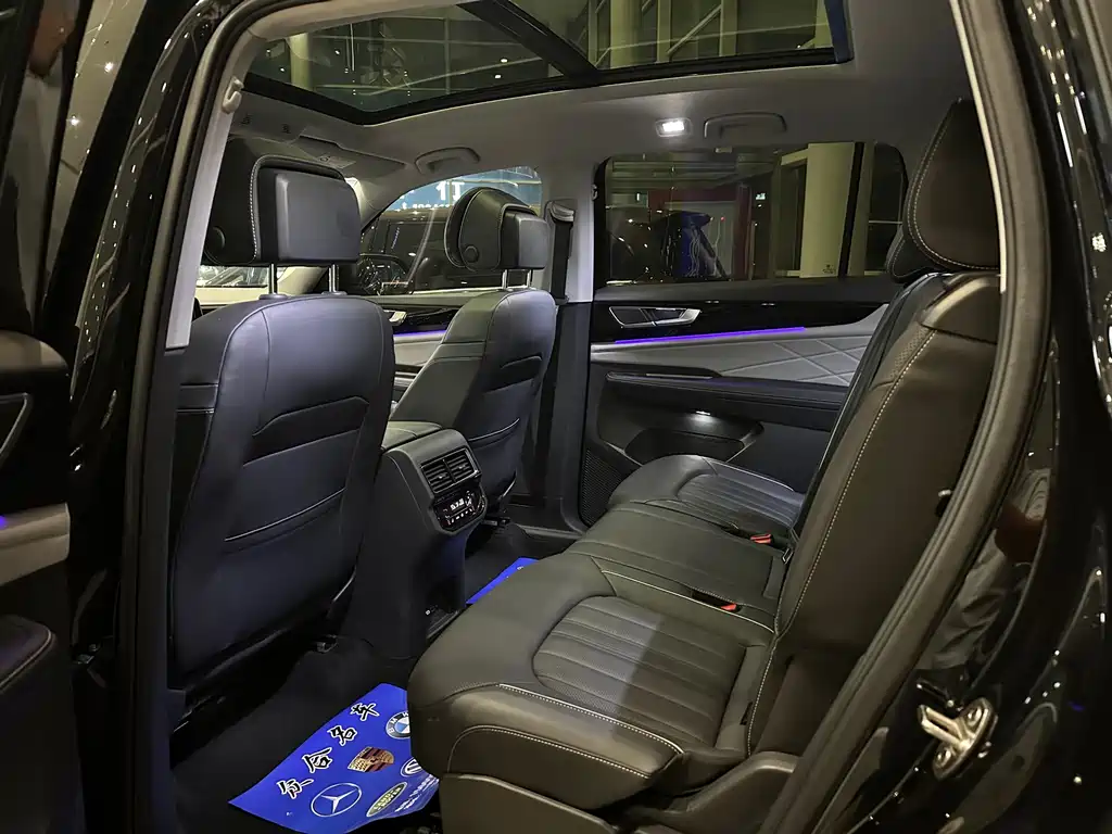 Volkswagen Teramont — миниатюра 8