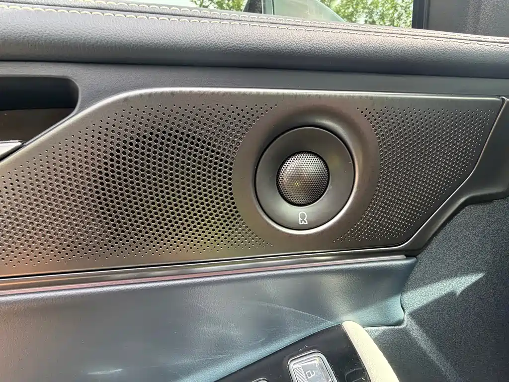 Lincoln Z — миниатюра 16
