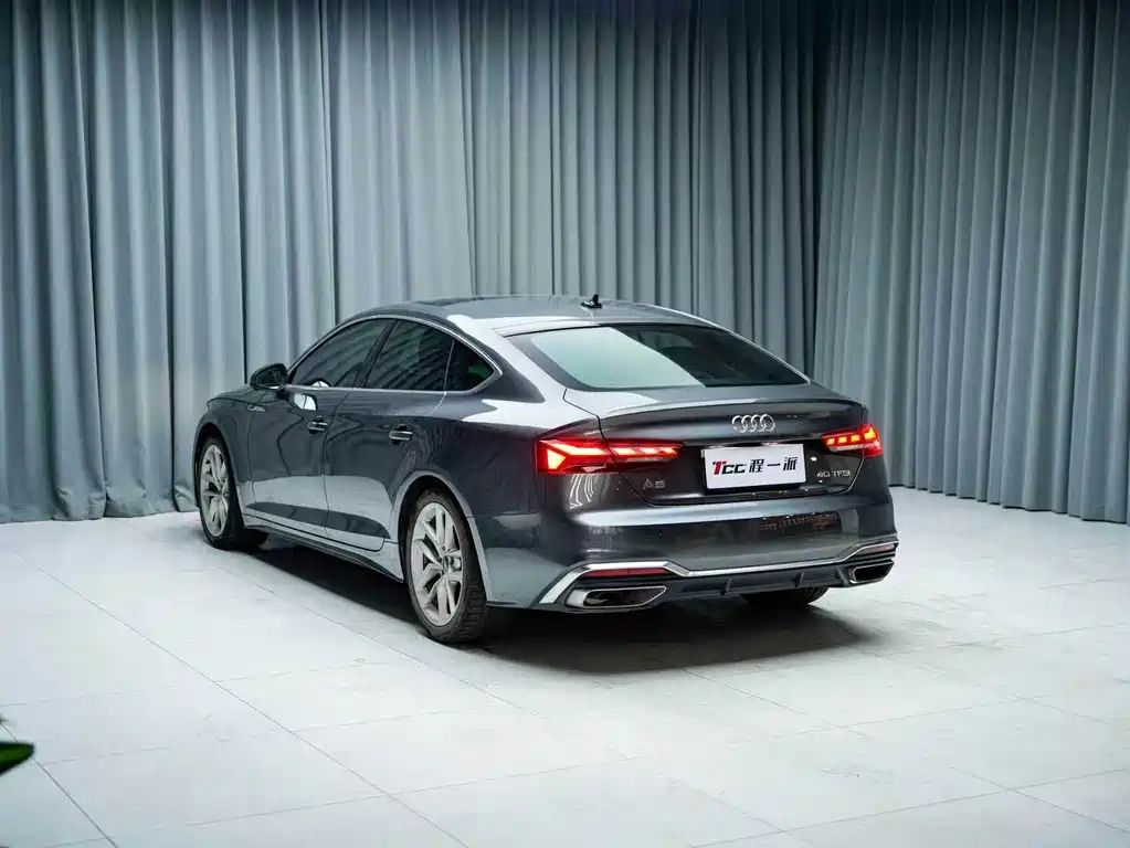 Audi A5 (Import) — миниатюра 11