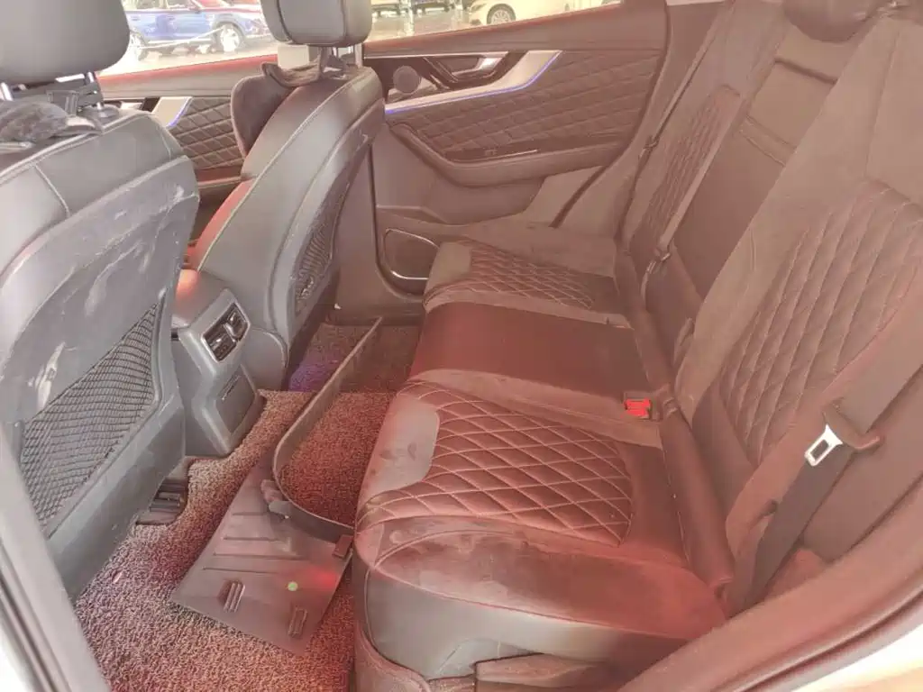 Hongqi Hongqi HS5 — миниатюра 6