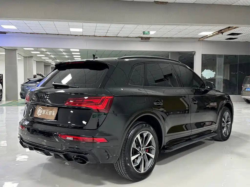 Audi Q5L — миниатюра 9