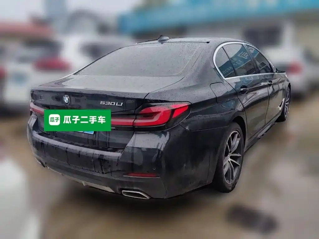 BMW 5 Series — миниатюра 6