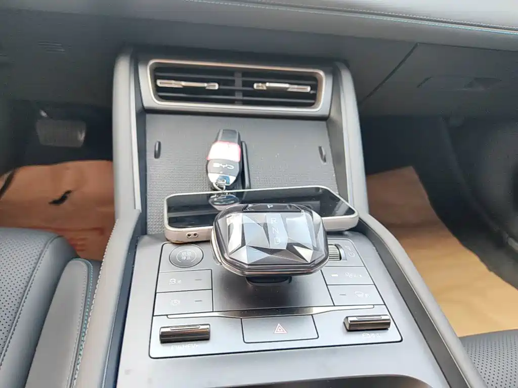 BYD Qin L — миниатюра 13