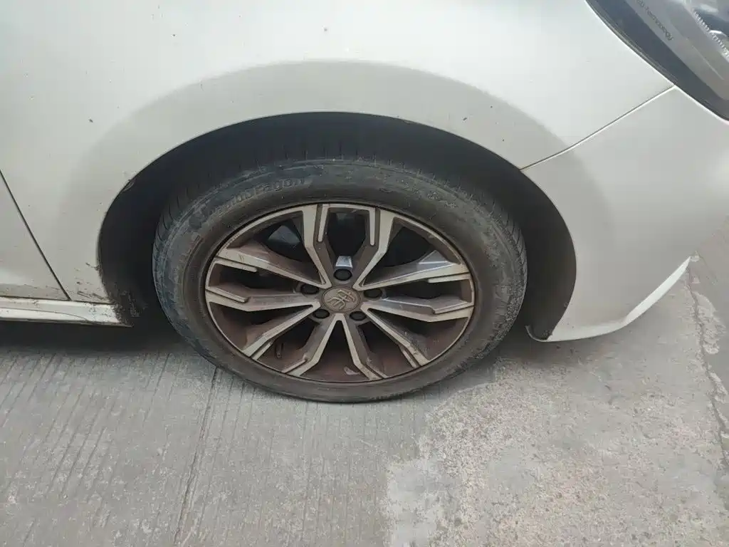 BYD MAX — миниатюра 24