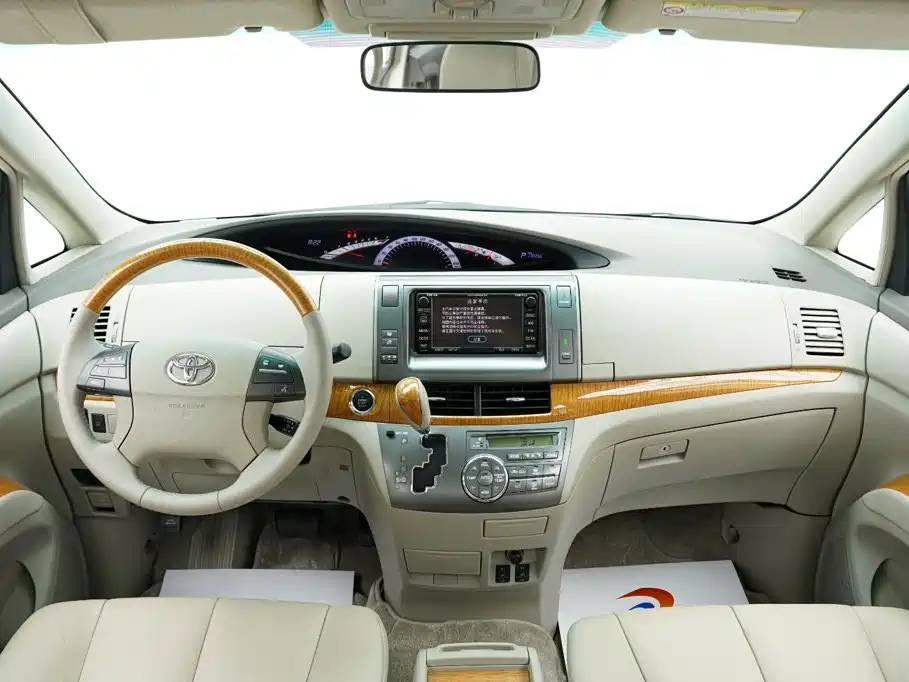 Toyota Previa — миниатюра 22