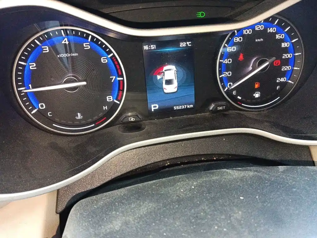 Geely Emgrand — миниатюра 13