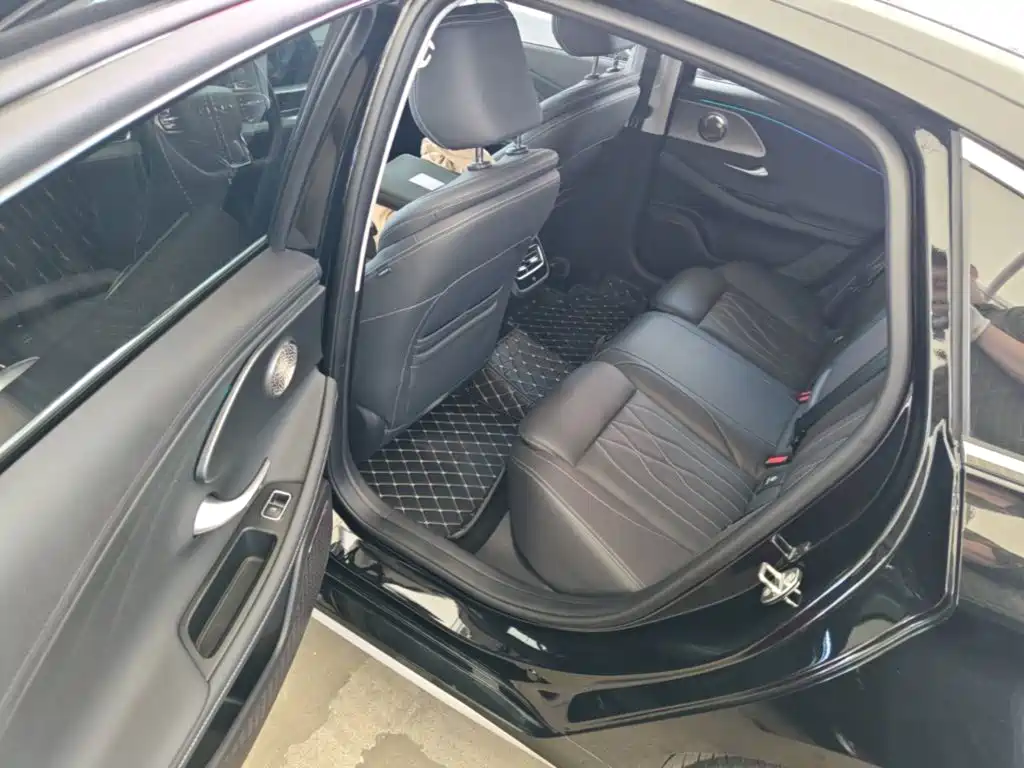 Chery Arrizo 8 — миниатюра 17
