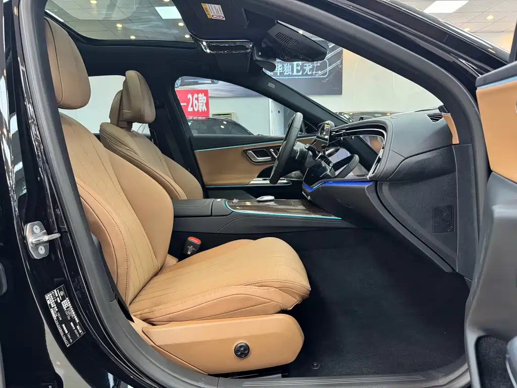 Mercedes-Benz E-Class — миниатюра 15