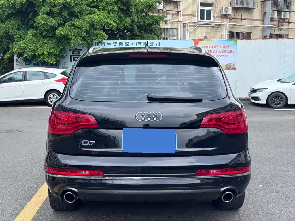 Audi Q7 — миниатюра 7