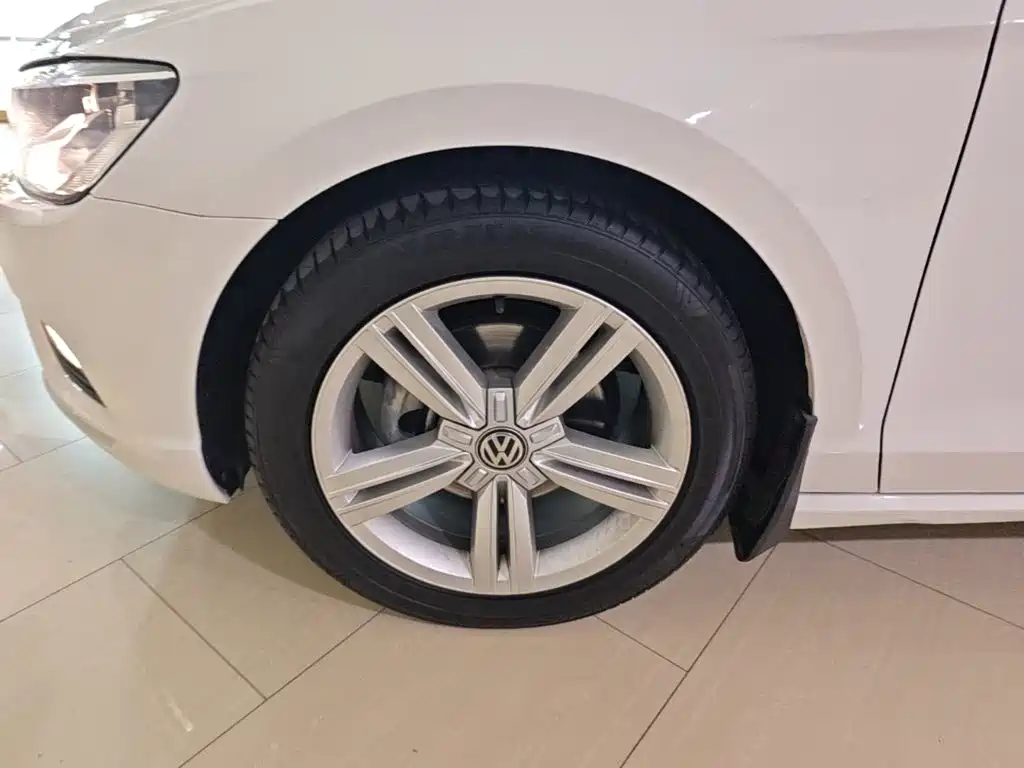 Volkswagen Lamando — миниатюра 23