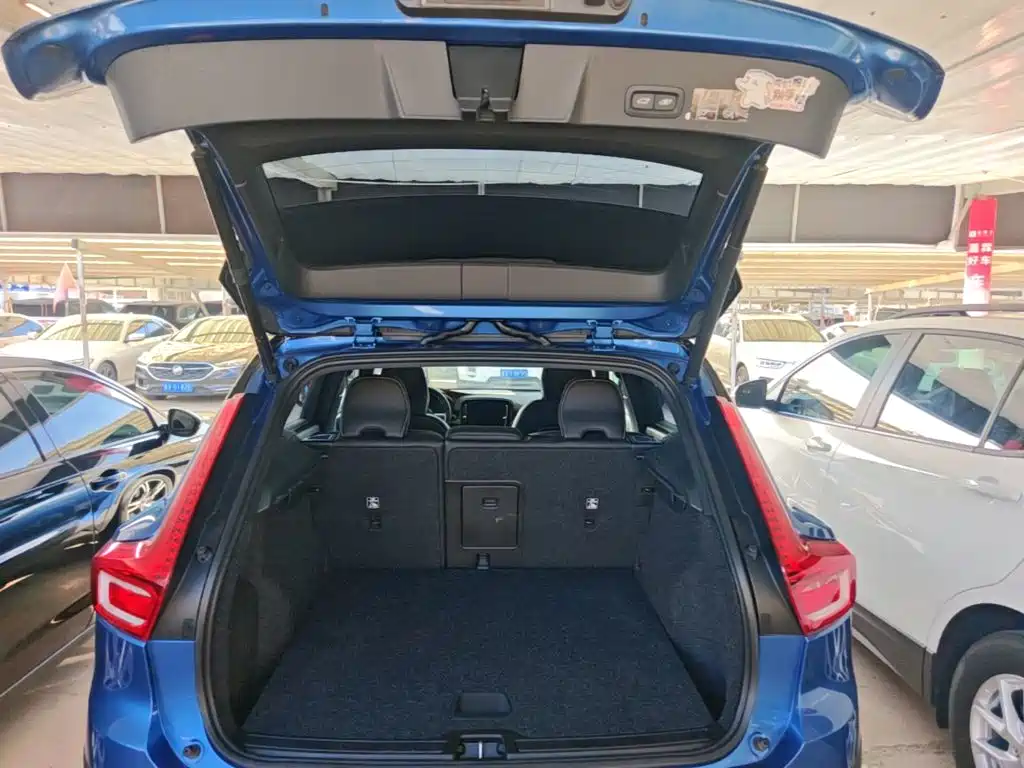 Volvo XC40 — миниатюра 19