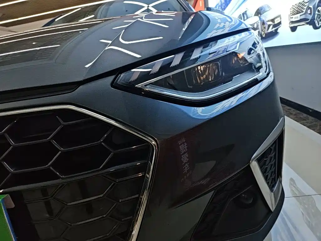 Audi A4L — миниатюра 24