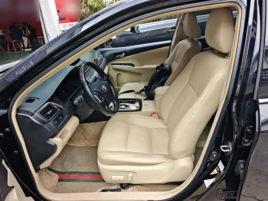Toyota Camry — миниатюра 15
