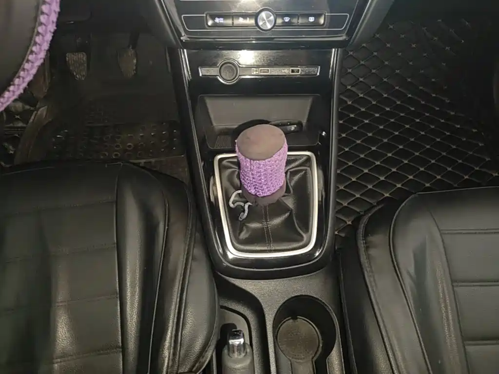Roewe i5 — миниатюра 14