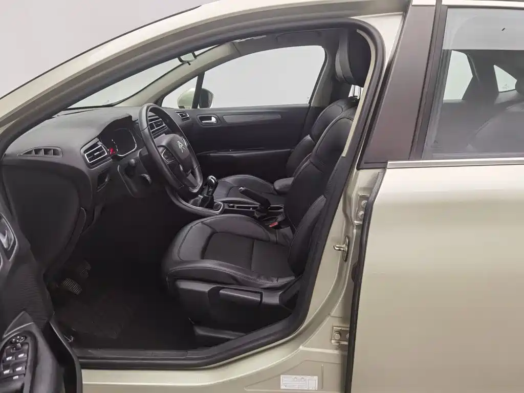 Citroen C4 — миниатюра 10