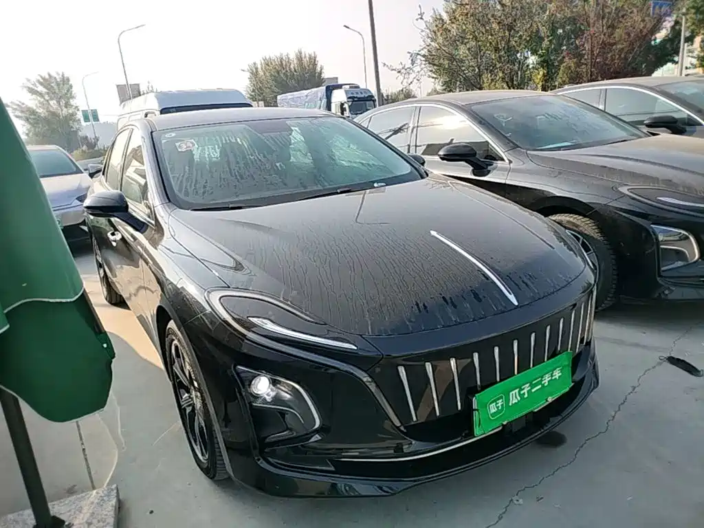 Hongqi Hongqi E-QM5 — миниатюра 4