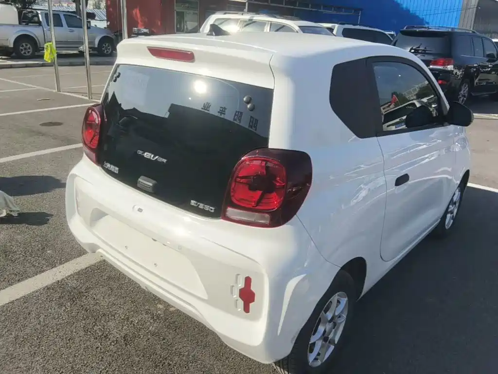 Roewe Clever — миниатюра 7