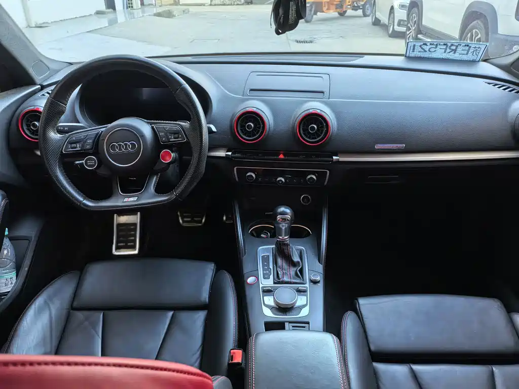 Audi S3 — миниатюра 4