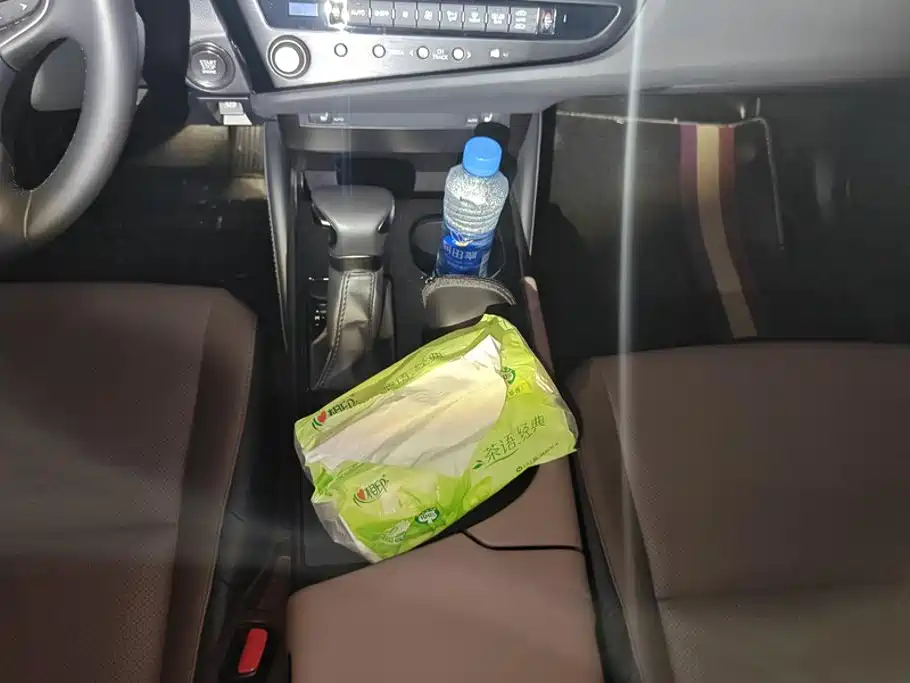 Lexus ES — миниатюра 16