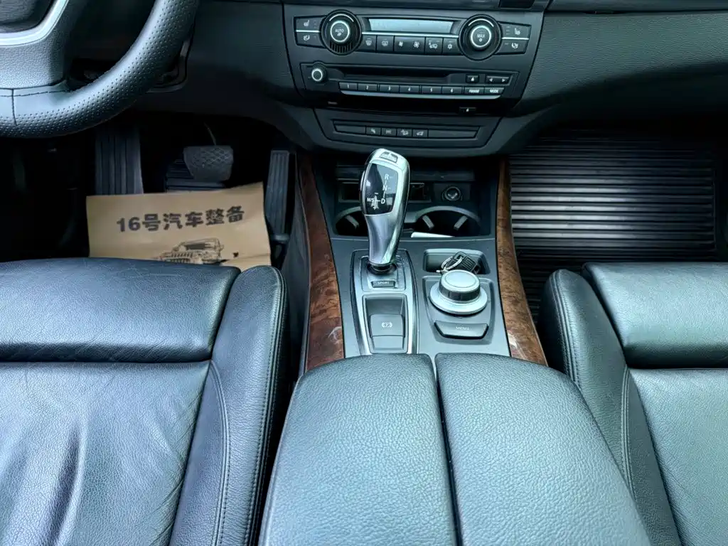BMW X5 (Import) — миниатюра 7