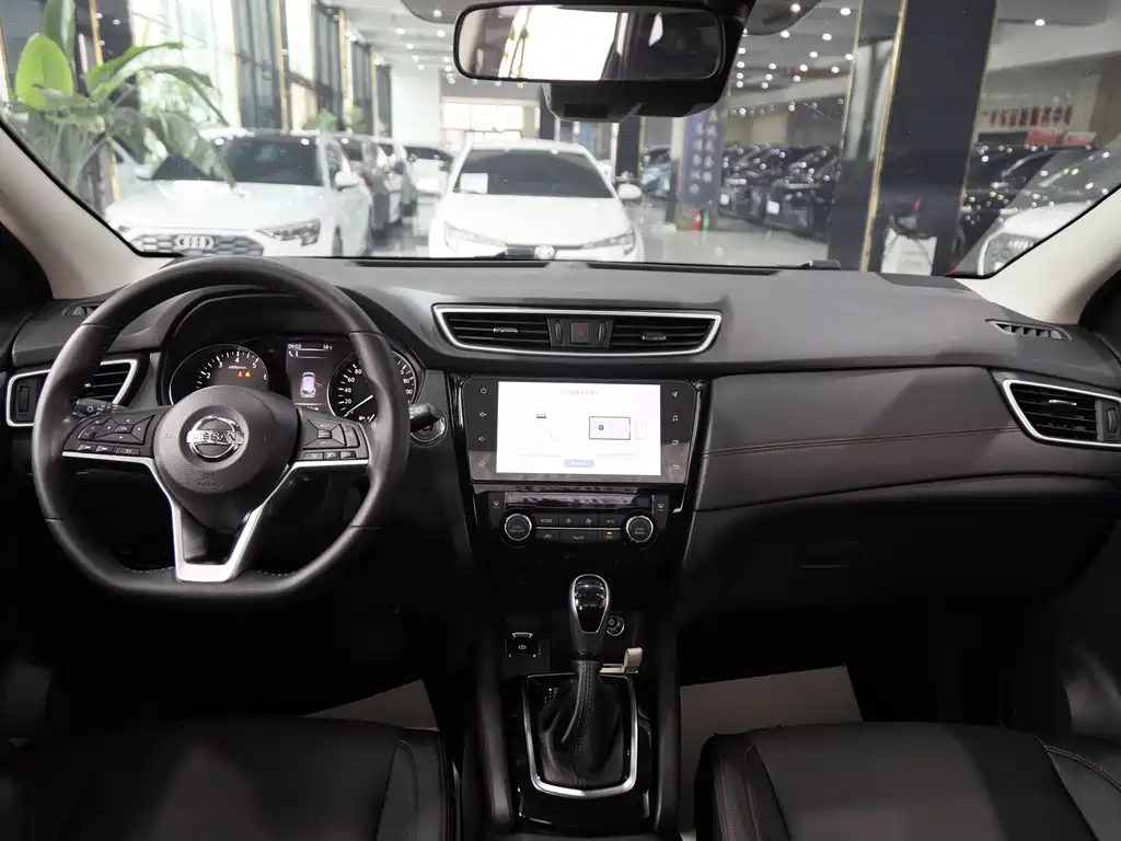 Nissan Qashqai — миниатюра 12