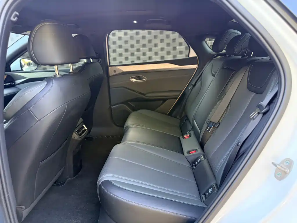 BYD Qin L — миниатюра 9